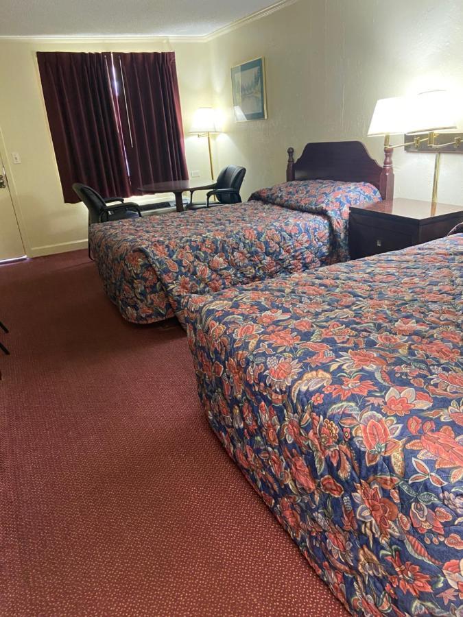 Corbin Inn Hotel 3*