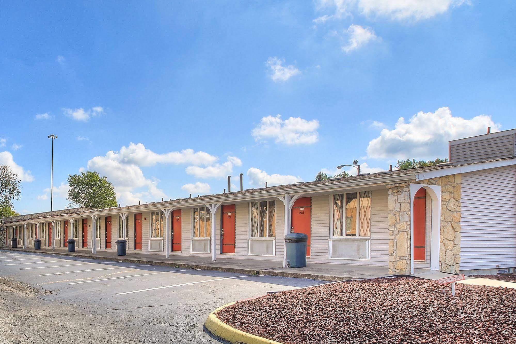 Corbin Inn Hotel 3*